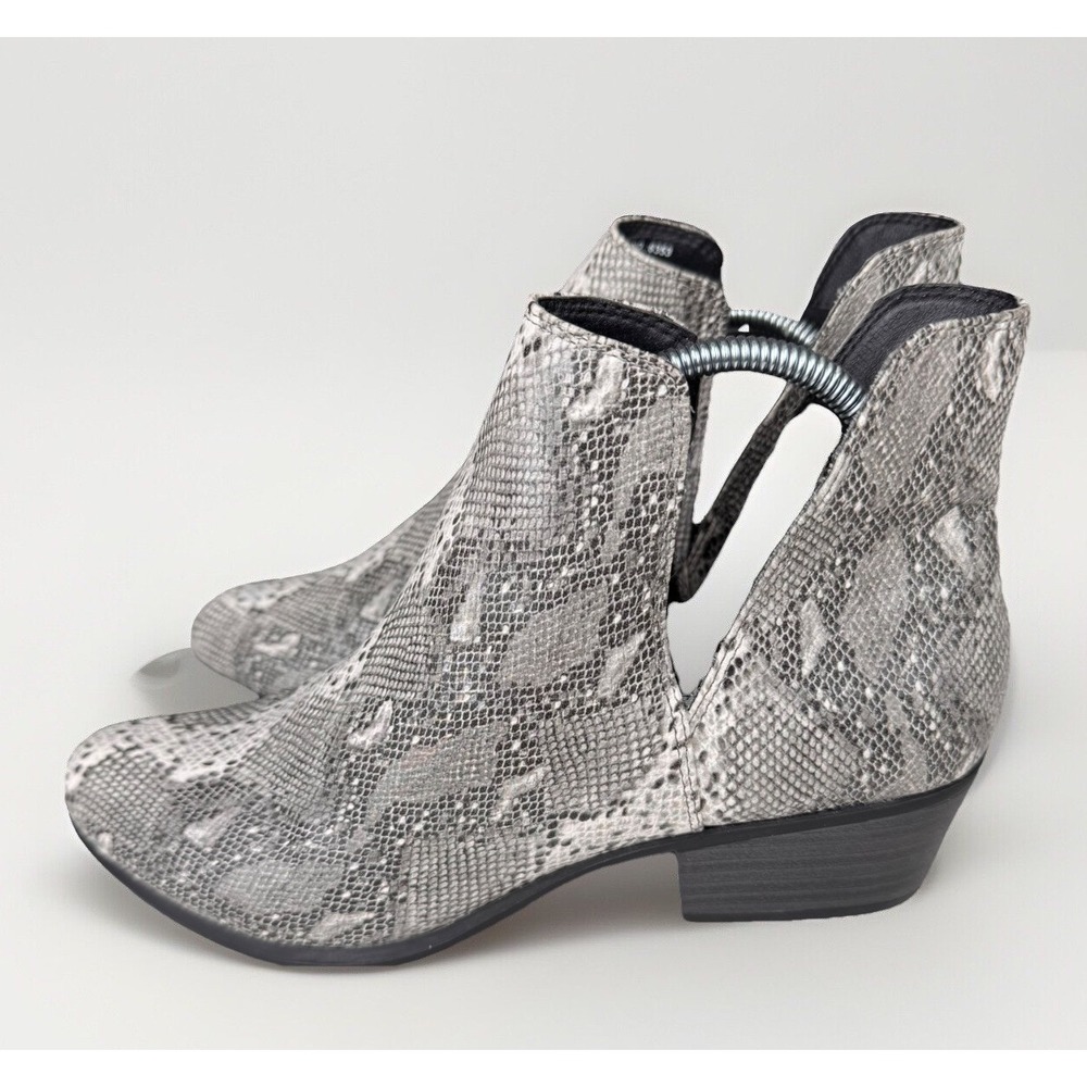 Crochet Snakeskin Black Gray And White Ankle Booties Open Boots Size‎ 7